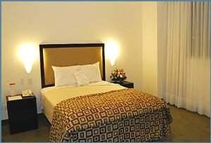 Bedroom at Ramada Jarvis Hotel