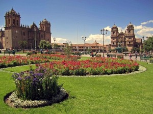 Cusco Plaza de Armas, Flowers, Cathedral