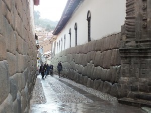 Hathunrumiyoc, the Inca Road