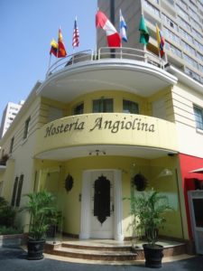 hosteria angiolina's facade